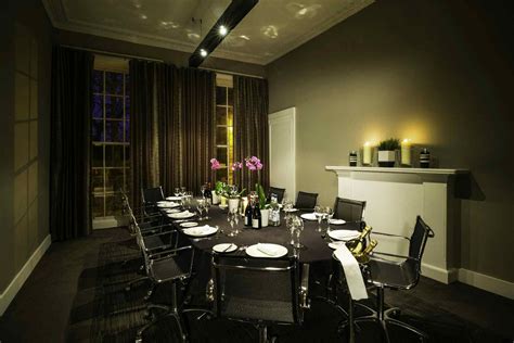 apex waverley hotel edinburgh.